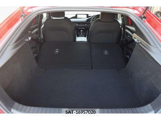 Mazda MAZDA3 2023-03 213807-16
