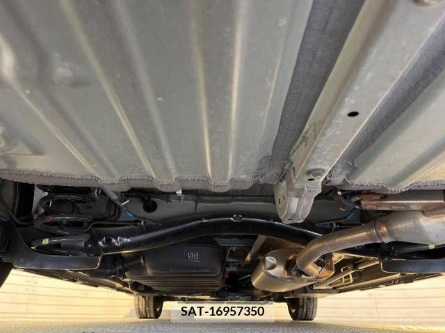 Toyota VOXY HYBRID 2022-10 289352-19