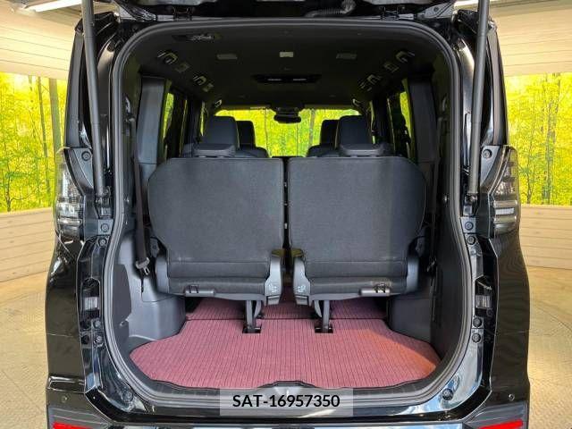 Toyota VOXY HYBRID 2022-10 289352-11