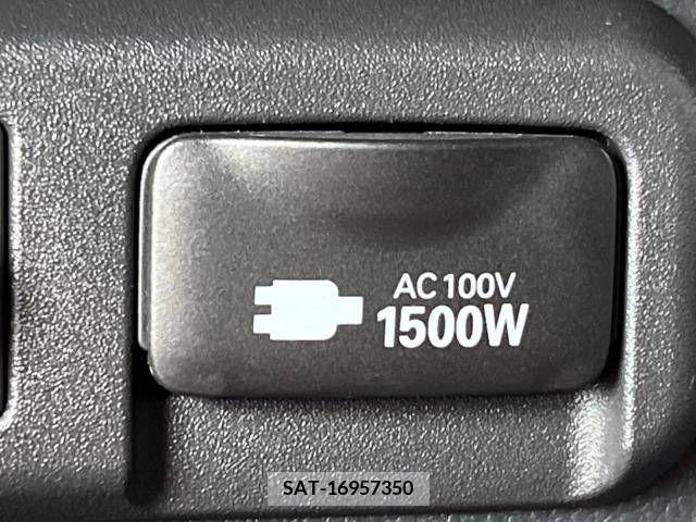 Toyota VOXY HYBRID 2022-10 289352-7