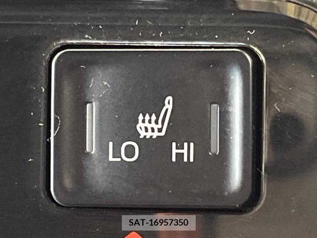Toyota VOXY HYBRID 2022-10 289352-6