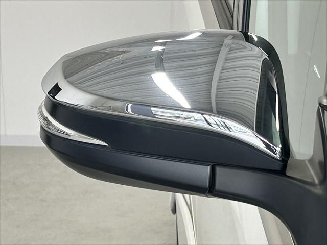 Toyota VOXY HYBRID 2016-08 193264-11