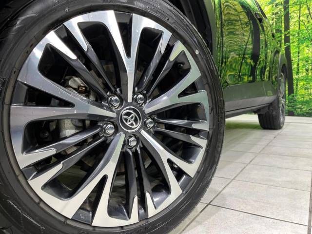 Toyota YARIS CROSS 2023-04 194445-13