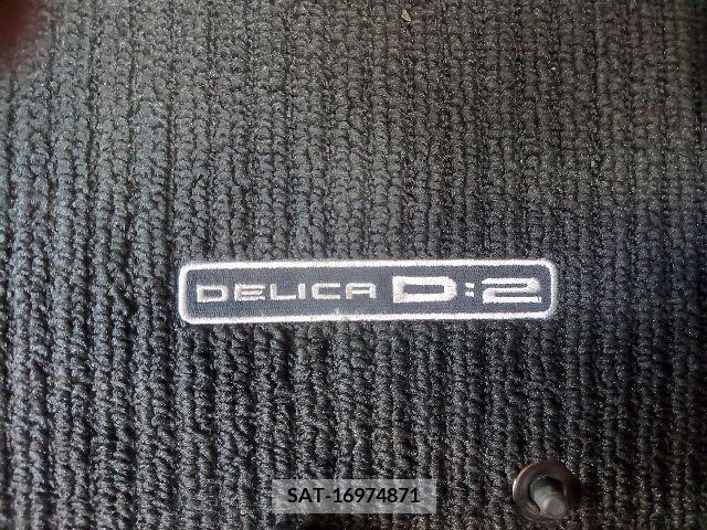Mitsubishi DELICA D2 2011-06 219356-5