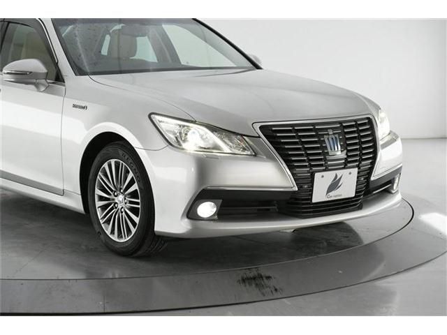 Toyota CROWN SEDAN 2014-04 29265-2