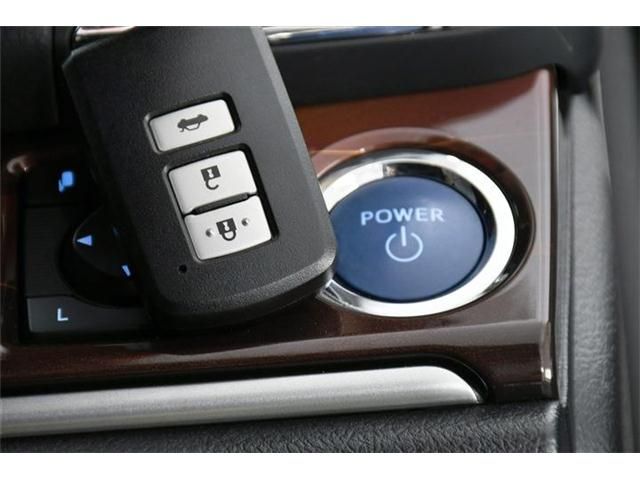 Toyota CROWN SEDAN 2014-04 29265-8