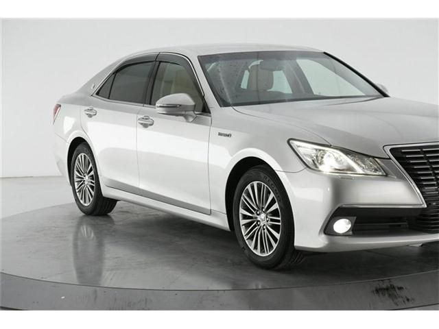 Toyota CROWN SEDAN 2014-04 29265-4