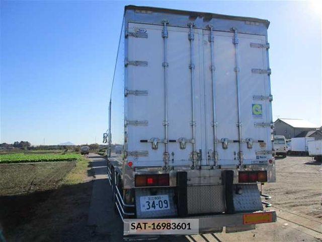 Nissan QUON 2011-03 301211-2