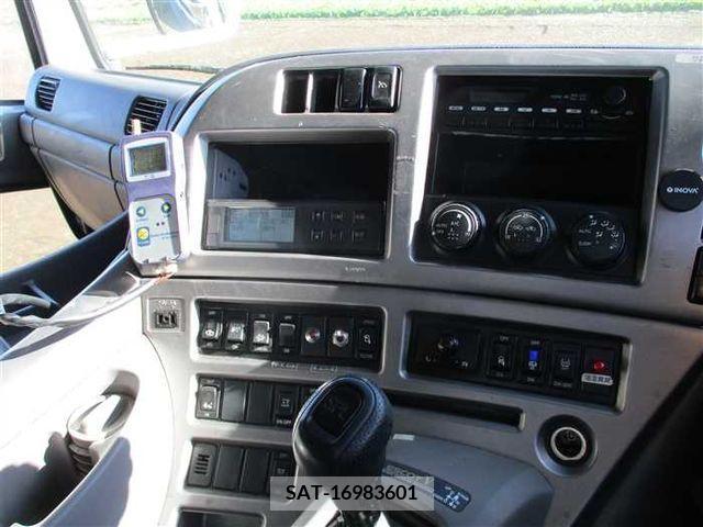 Nissan QUON 2011-03 301211-7