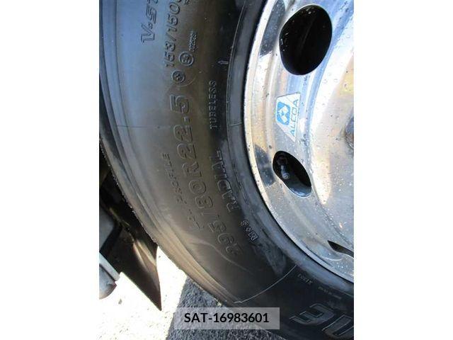 Nissan QUON 2011-03 301211-14