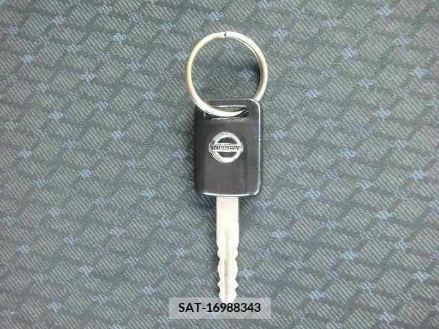 Nissan NOTE 2012-01 351890-24