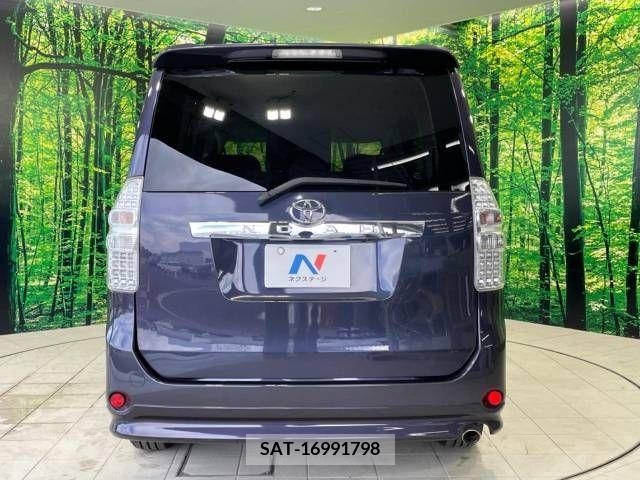 Toyota NOAH 2011-11 340544-16