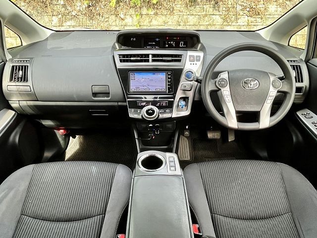 Toyota PRIUS ALPHA 2015-05 7275-1