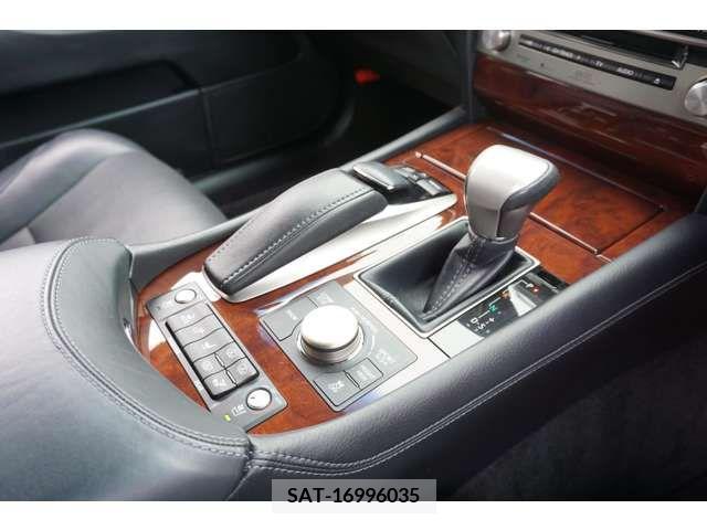 Lexus LS 2012-11 200429-10