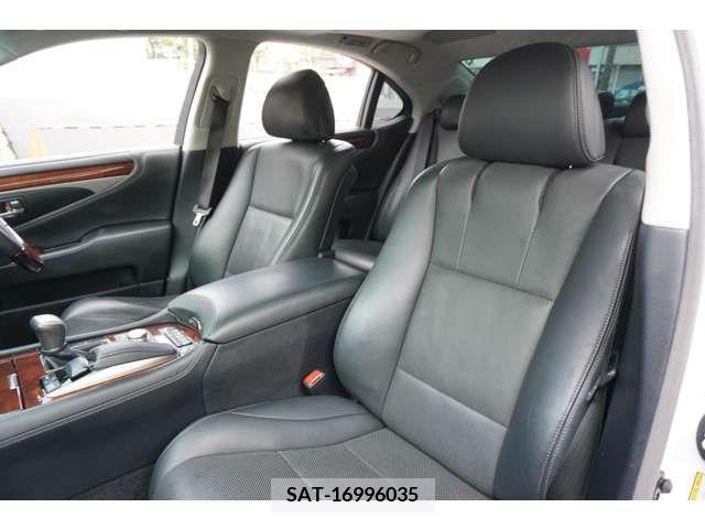 Lexus LS 2012-11 200429-9