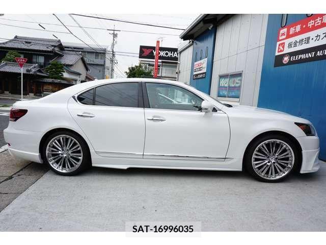 Lexus LS 2012-11 200429-14