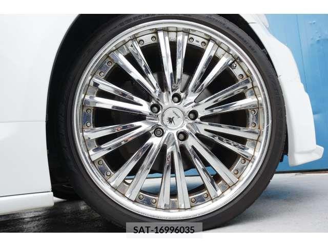 Lexus LS 2012-11 200429-4