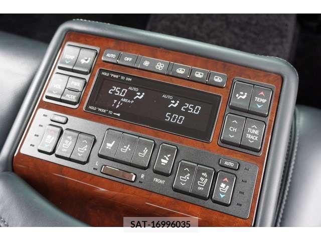 Lexus LS 2012-11 200429-12
