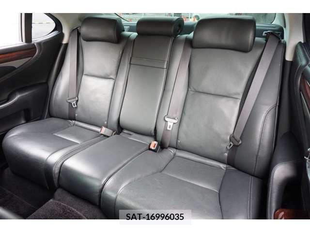 Lexus LS 2012-11 200429-16