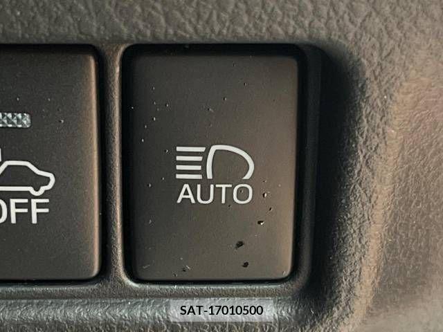 Toyota C-HR 2018-11 294921-7
