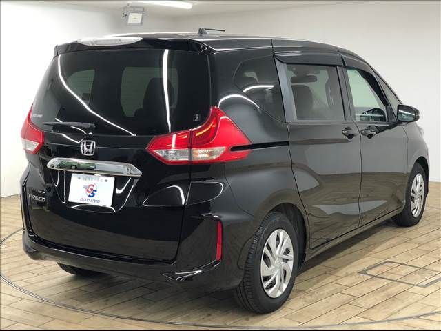 Honda FREED 2018-05 17527-16