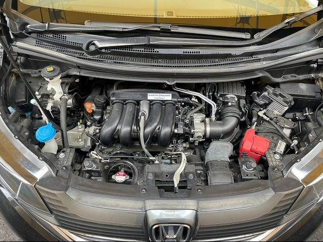 Honda FREED 2018-05 17527-11