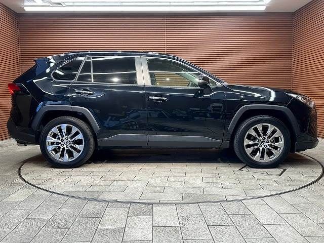 Toyota RAV4 2021-12 14592-17