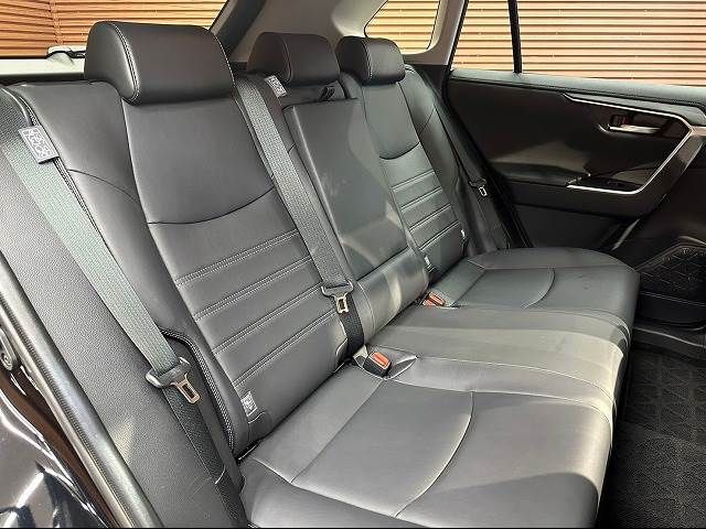 Toyota RAV4 2021-12 14592-8