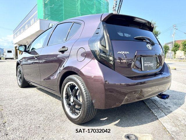 Toyota AQUA 2015-05 384042-7