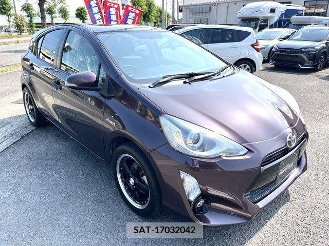 Toyota AQUA 2015-05 384042-2