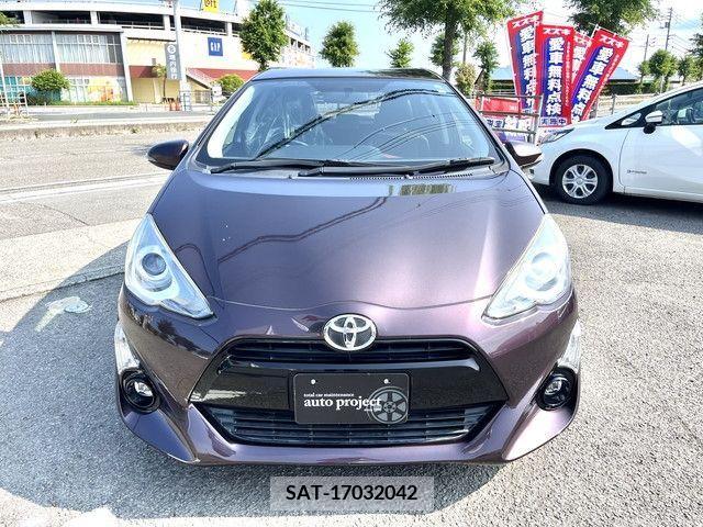 Toyota AQUA 2015-05 384042-1
