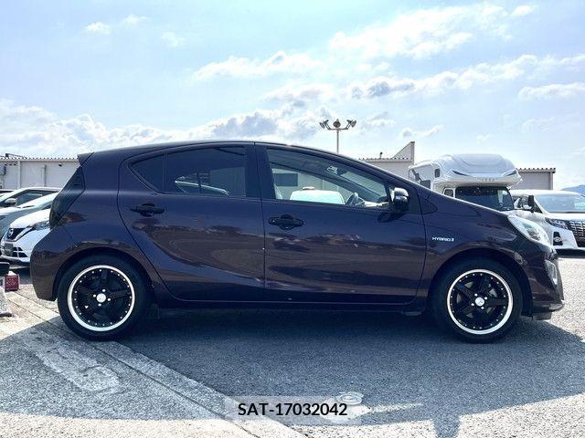 Toyota AQUA 2015-05 384042-14