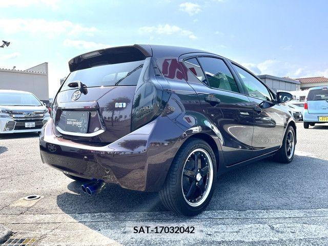 Toyota AQUA 2015-05 384042-13