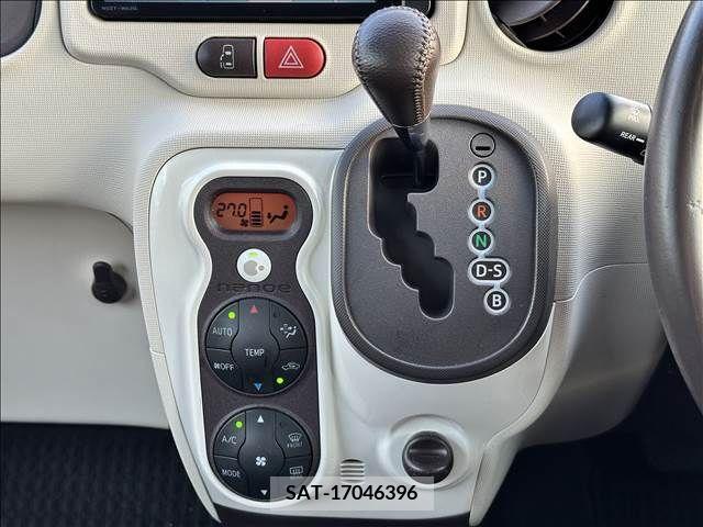 Toyota PORTE 2012-12 221820-13