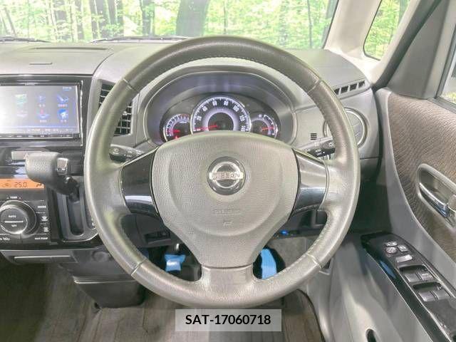 Nissan ROOX 2012-09 354405-11