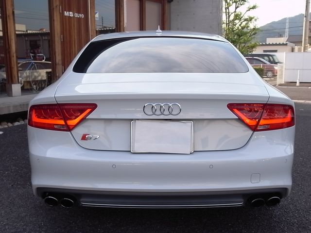 Audi S7 2014-04 4804-21