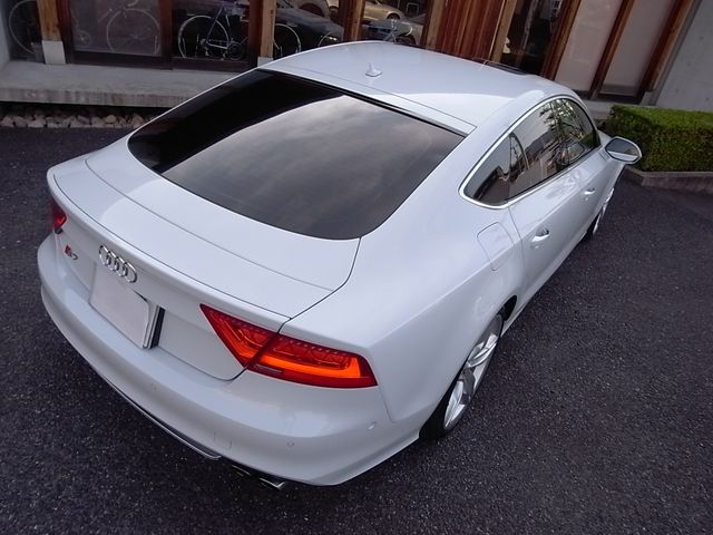 Audi S7 2014-04 4804-6