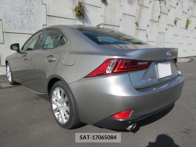 Lexus IS 2014-07 208657-15