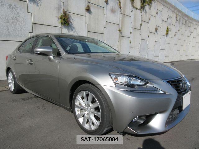 Lexus IS 2014-07 208657-6