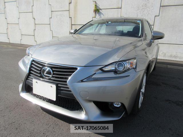Lexus IS 2014-07 208657-7