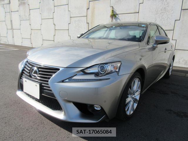 Lexus IS 2014-07 208657-8