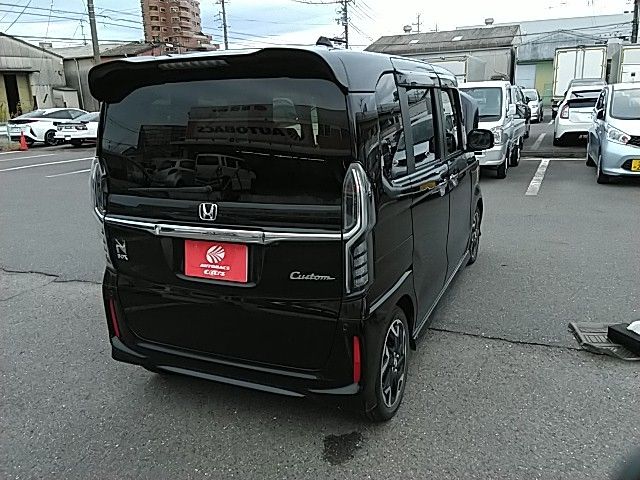 Honda N BOX CUSTOM 2018-12 180795-2