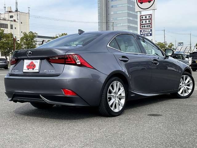 Lexus IS 2013-12 194630-2