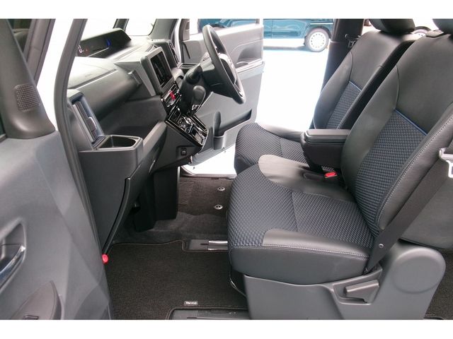 Daihatsu TANTO CUSTOM 2023-03 12463-16