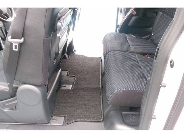 Daihatsu TANTO CUSTOM 2023-03 12463-18
