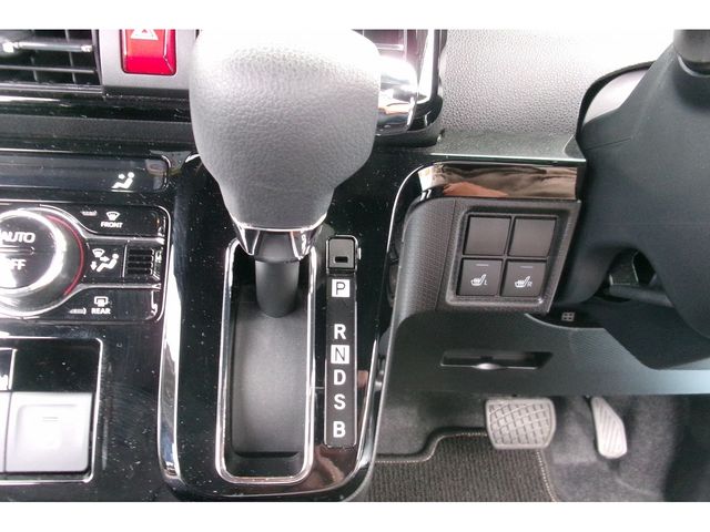 Daihatsu TANTO CUSTOM 2023-03 12463-13