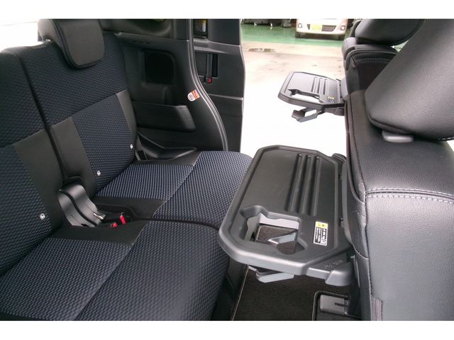 Daihatsu TANTO CUSTOM 2023-03 12463-19