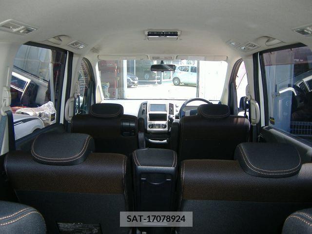 Nissan SERENA 2006-08 324869-6