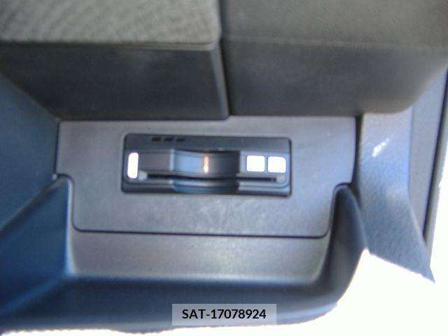 Nissan SERENA 2006-08 324869-9