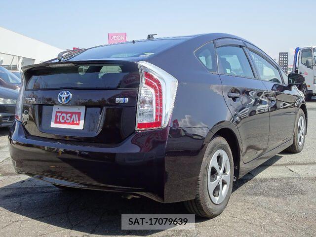 Toyota PRIUS 2012-11 281762-5